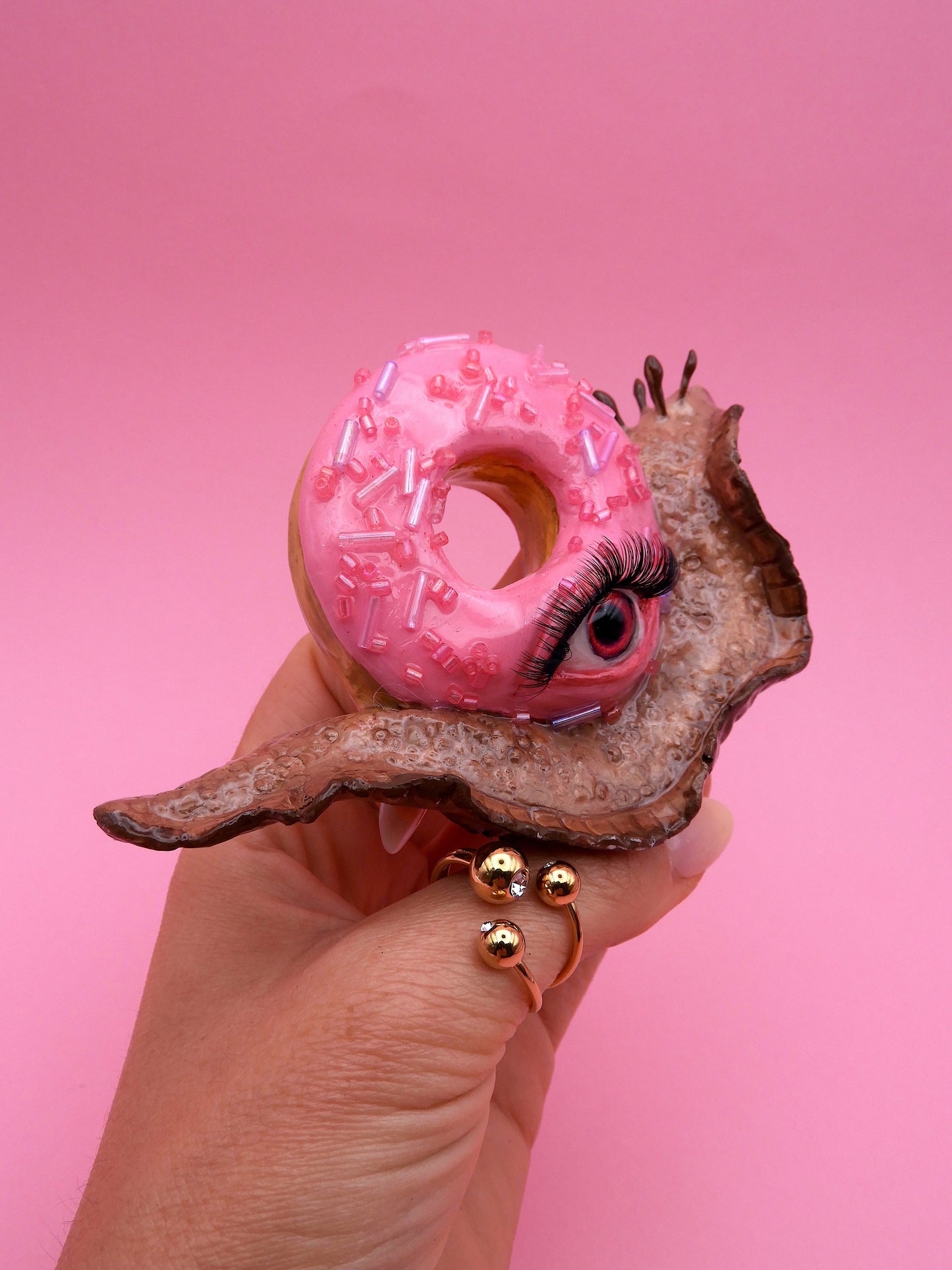 Pop Surreal Snail with Donuts – Weird Sweet Decor – Surrealism Sculpture – Handmade Polymer Clay Art