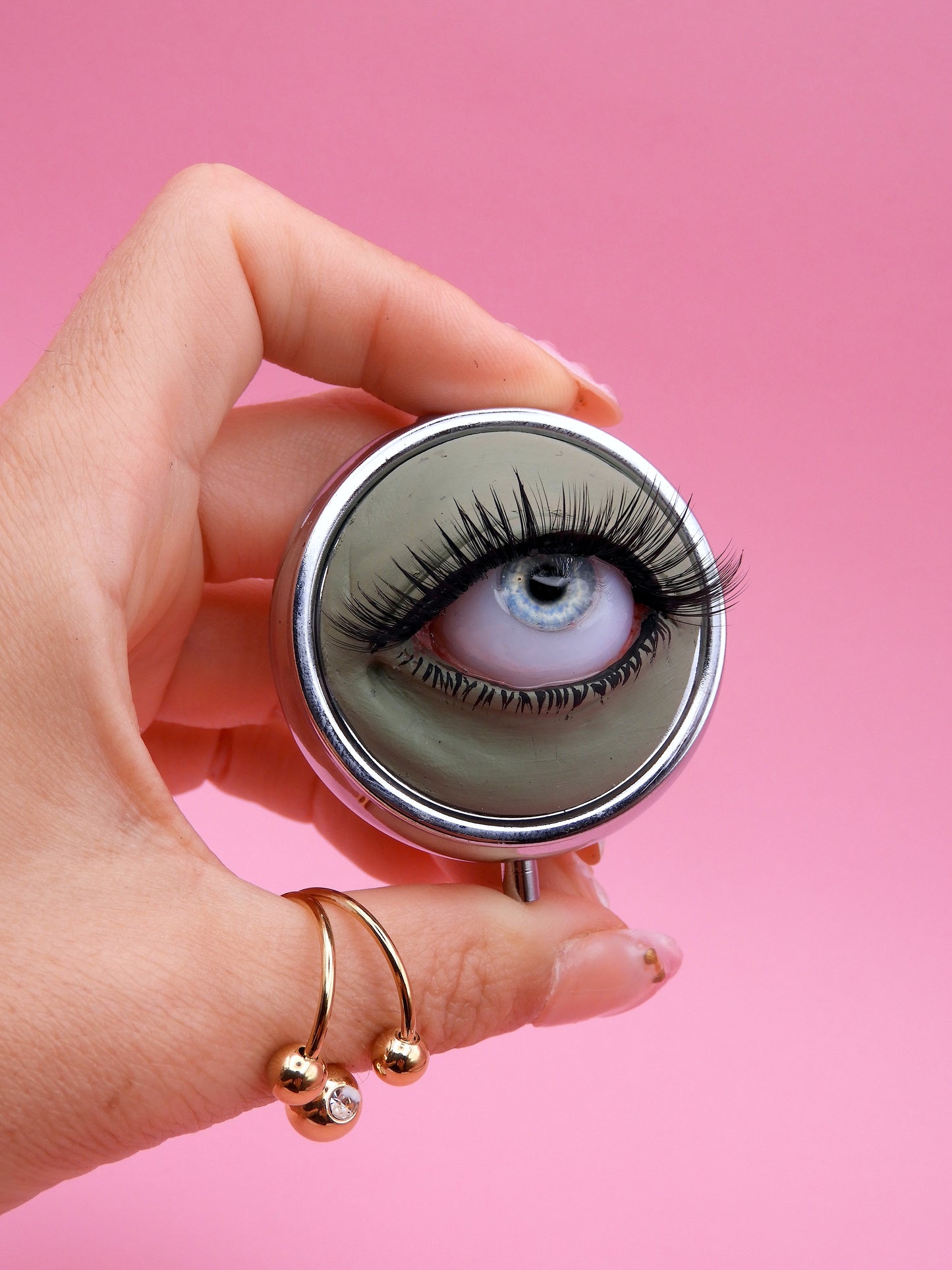 Eyeball Pill Box | Creepy Cute Trinket Box | Surreal Eye Art | Gothic Kawaii Decor | Handmade Fantasy Keepsake Box | Unique Gift