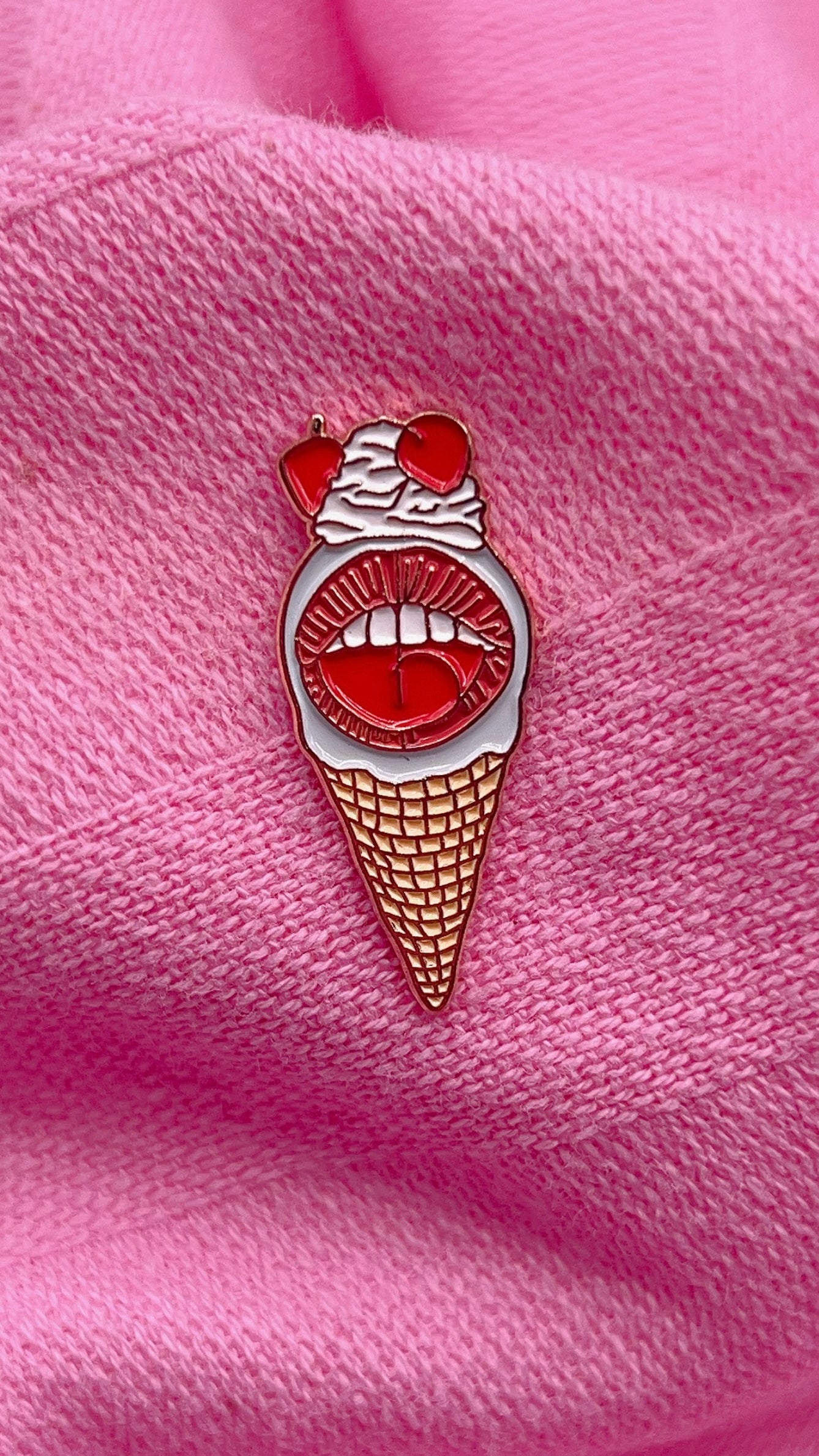 Ice Cream Pin - Limited Edition ©BibsLovelypam